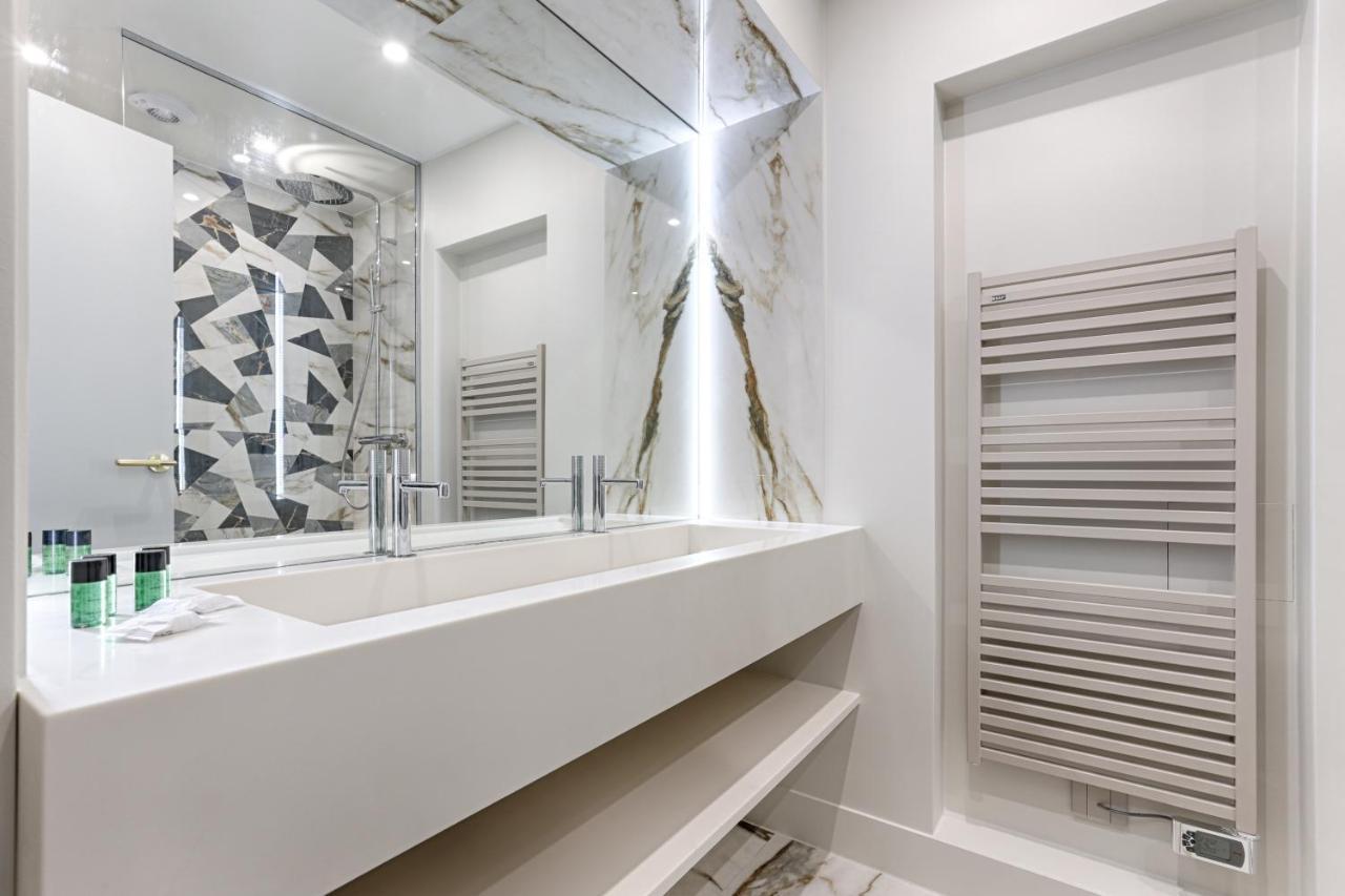 Unique Luxury Parisian flat 2BR/6P -Champs Elysées Extérieur photo
