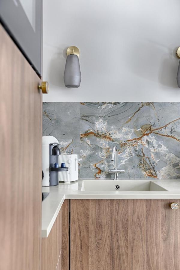 Unique Luxury Parisian flat 2BR/6P -Champs Elysées Extérieur photo